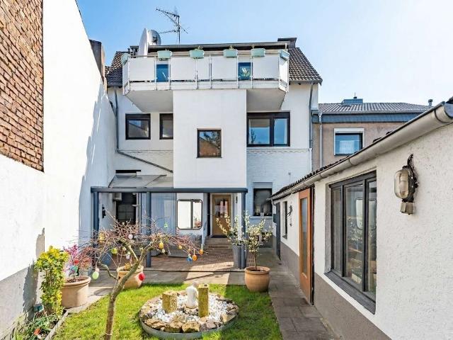 Haus kaufen in Bachem, Frechen