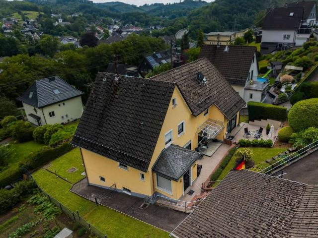 Haus kaufen in Niederseßmar, Gummersbach