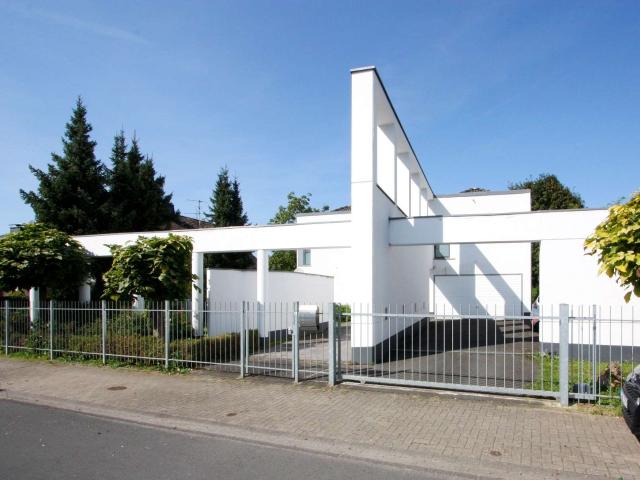 Haus kaufen in Warth, Hennef