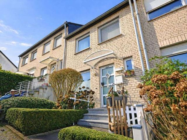 Haus kaufen in Warth, Hennef