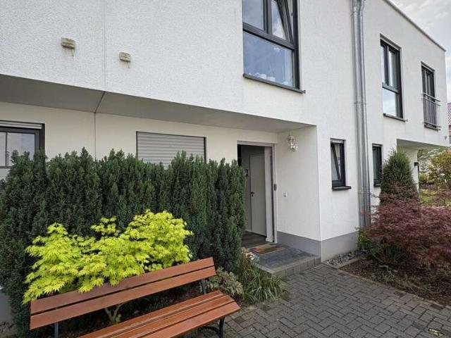 Haus kaufen in Warth, Hennef