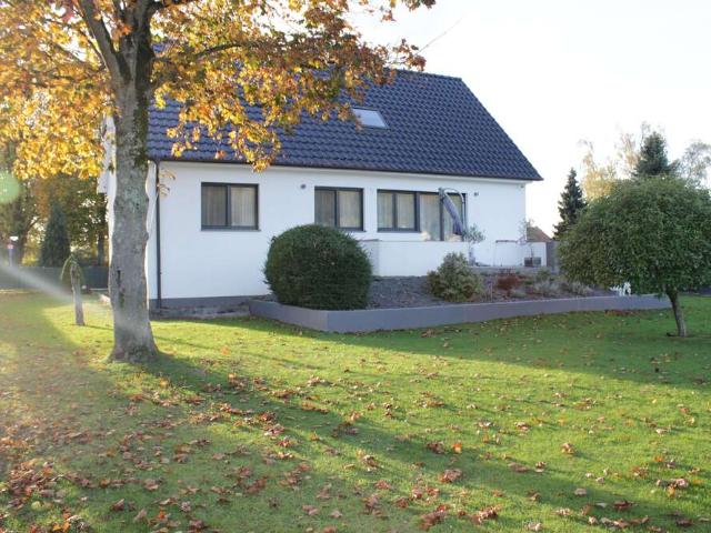 Haus kaufen in Warth, Hennef