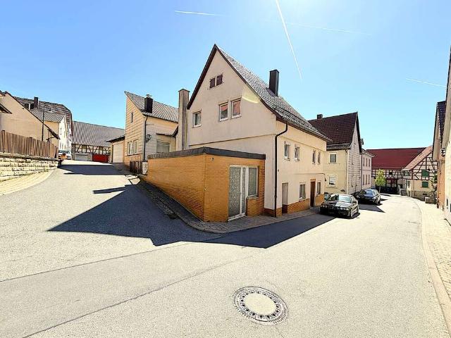 Haus kaufen in Hüffenhardt, Baden-Württemberg
