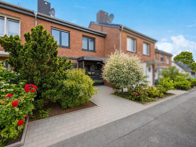 Haus kaufen in Büttgen, Kaarst