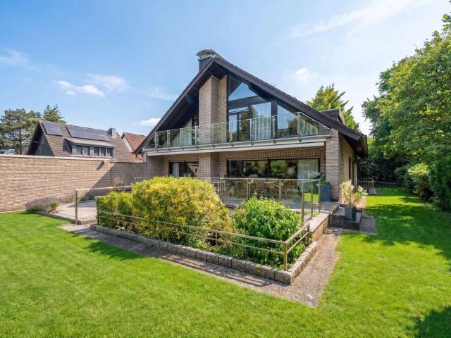 Haus kaufen in Büttgen, Kaarst