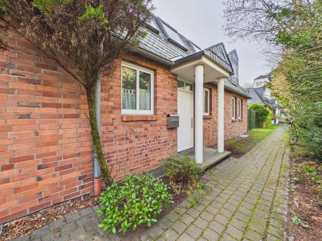 Haus kaufen in Hahnwald, Köln