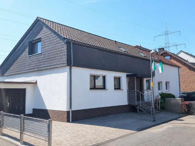 Haus kaufen in Chorweiler, Köln