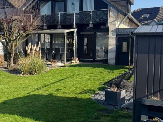Haus kaufen in Hahnwald, Köln