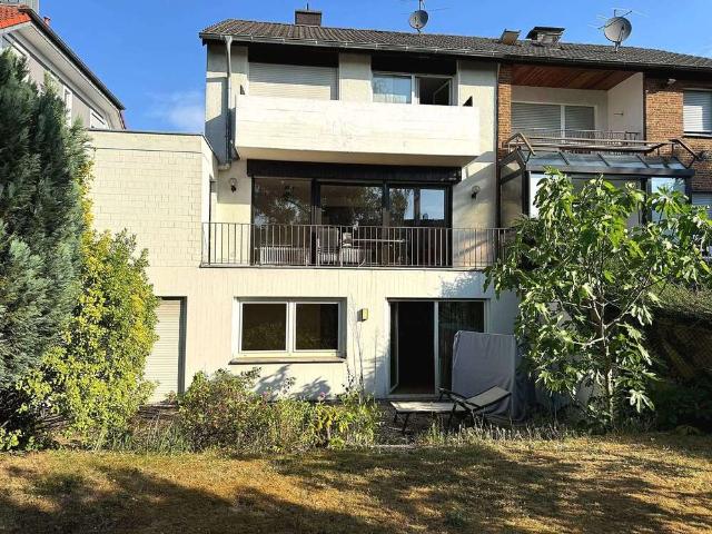 Haus kaufen in Hahnwald, Köln