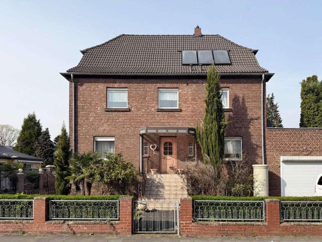 Haus kaufen in Urbach, Köln
