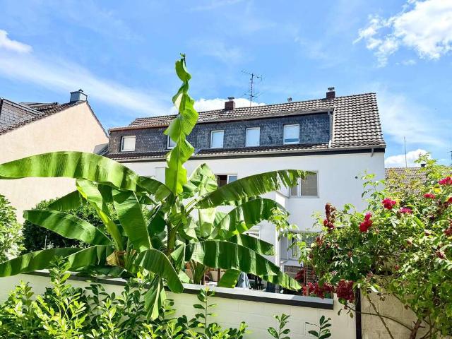 Haus kaufen in Ensen, Köln