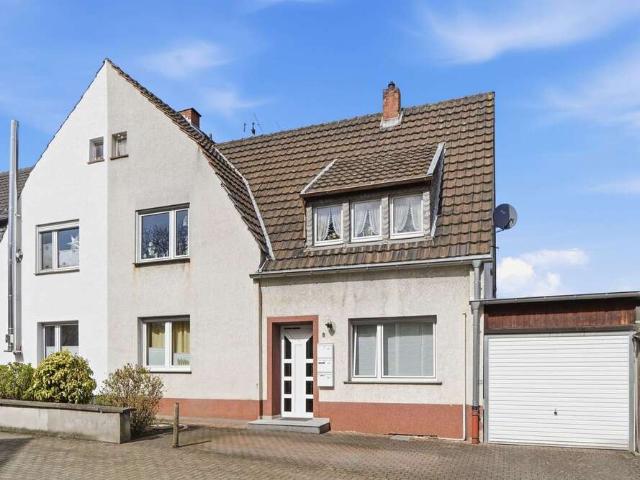 Haus kaufen in Meschenich, Köln