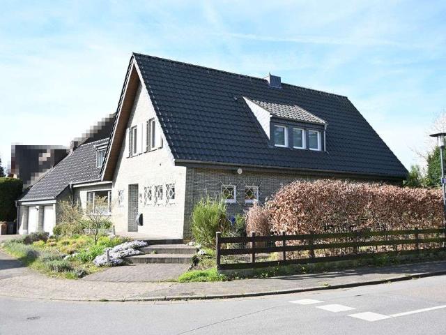 Haus kaufen in Traar, Krefeld