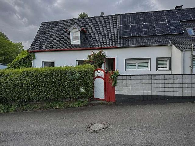 Haus kaufen in Bergisch Neukirchen, Leverkusen