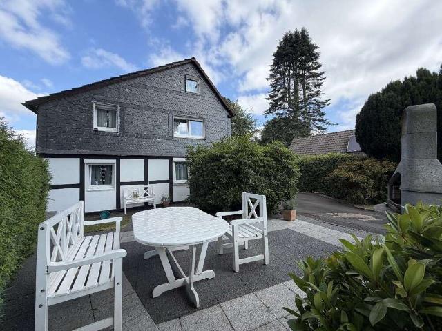 Haus kaufen in Bergisch Neukirchen, Leverkusen