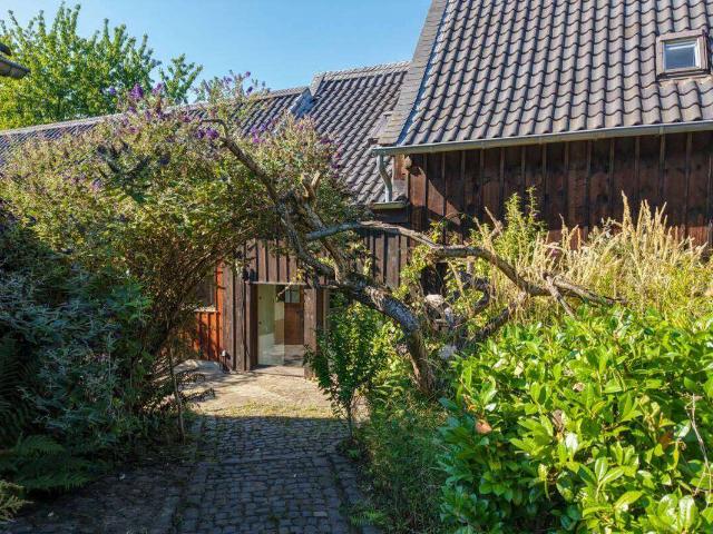 Haus kaufen in Bergisch Neukirchen, Leverkusen