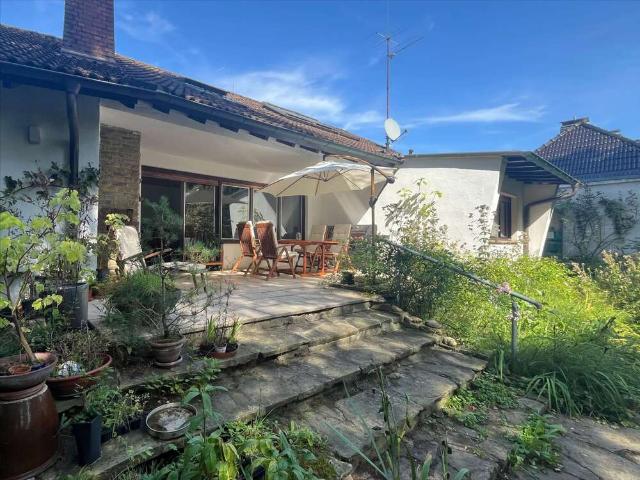 Haus kaufen in Bergisch Neukirchen, Leverkusen