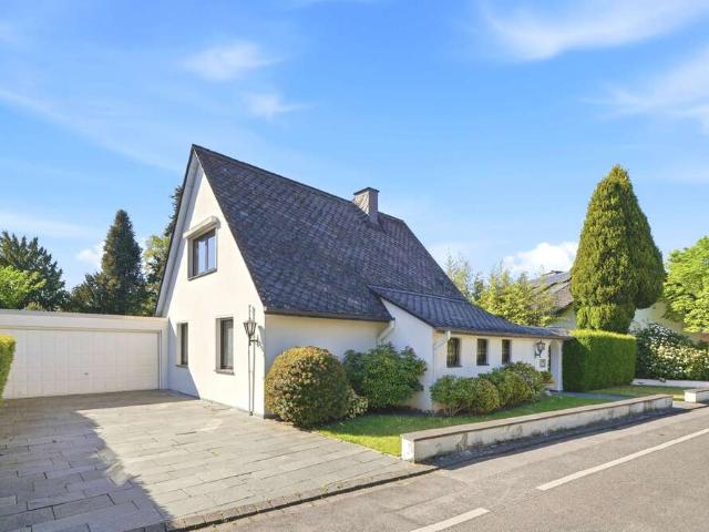 Haus kaufen in Büderich, Meerbusch