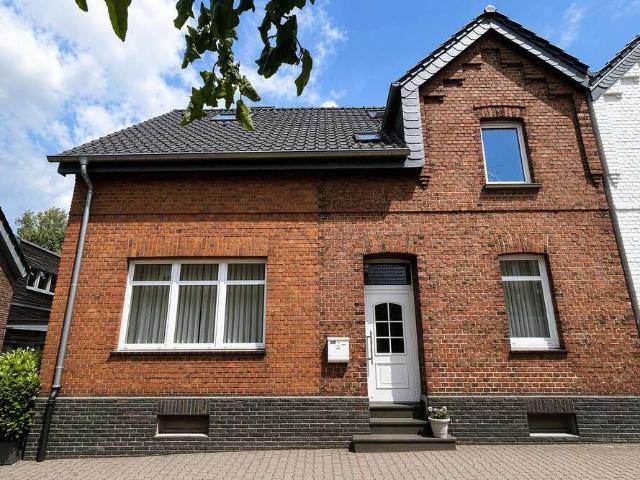 Haus kaufen in Langst-Kierst, Meerbusch