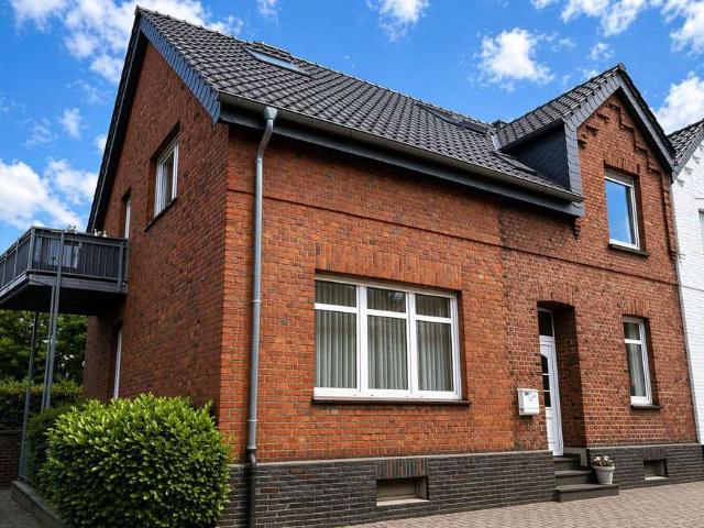 Haus kaufen in Langst-Kierst, Meerbusch