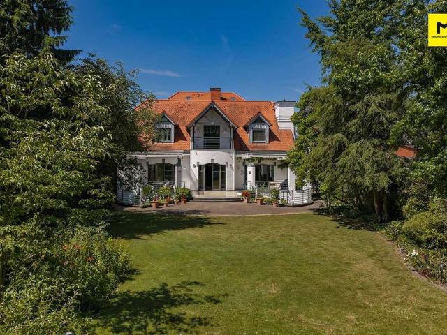 Haus kaufen in Büderich, Meerbusch