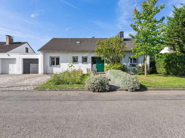 Haus kaufen in Meerbusch, Nordrhein-Westfalen