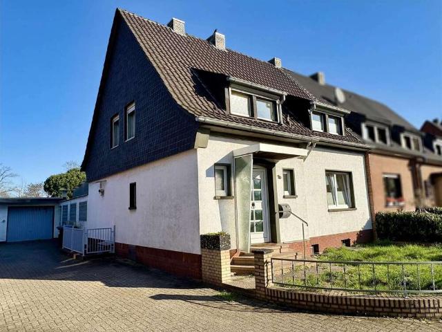 Haus kaufen in Rheinkamp, Moers