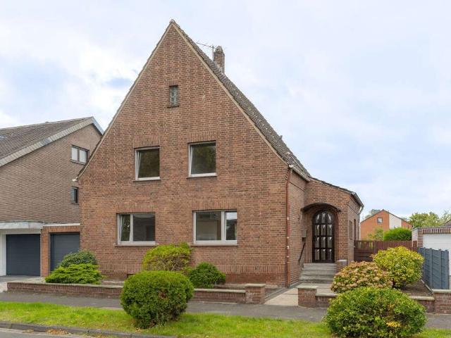Haus kaufen in Rheinkamp, Moers