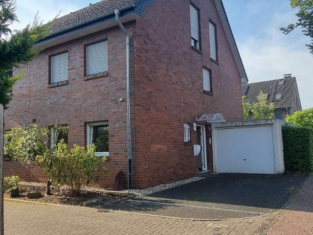 Haus kaufen in Moers, Nordrhein-Westfalen