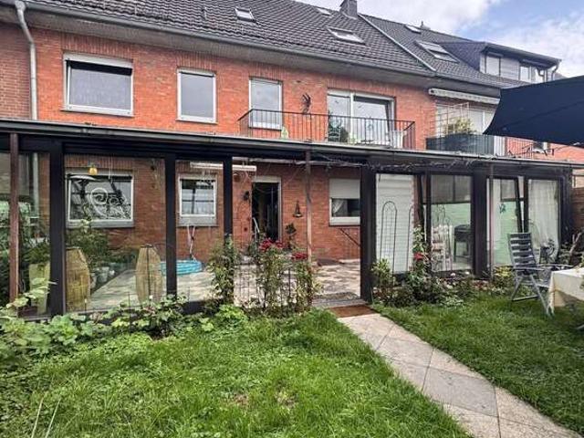 Haus kaufen in Holzheim, Neuss