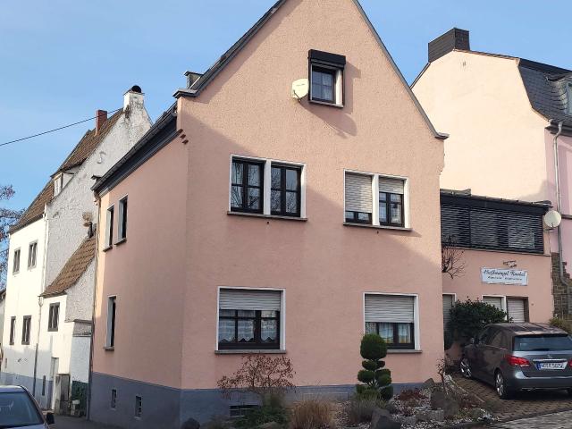 Haus kaufen in Feldkirchen, Neuwied
