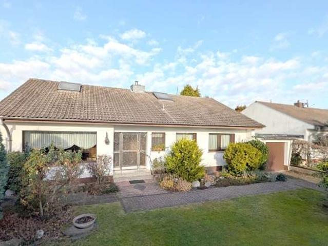 Haus kaufen in Niederkassel