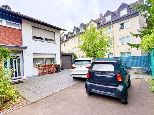 Haus kaufen in Niederkassel