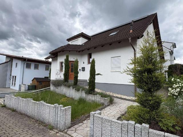 Haus kaufen in Niefern-Öschelbronn, Baden-Württemberg