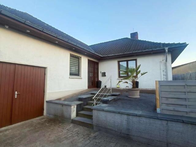 Haus kaufen in Oerlinghausen, Nordrhein-Westfalen