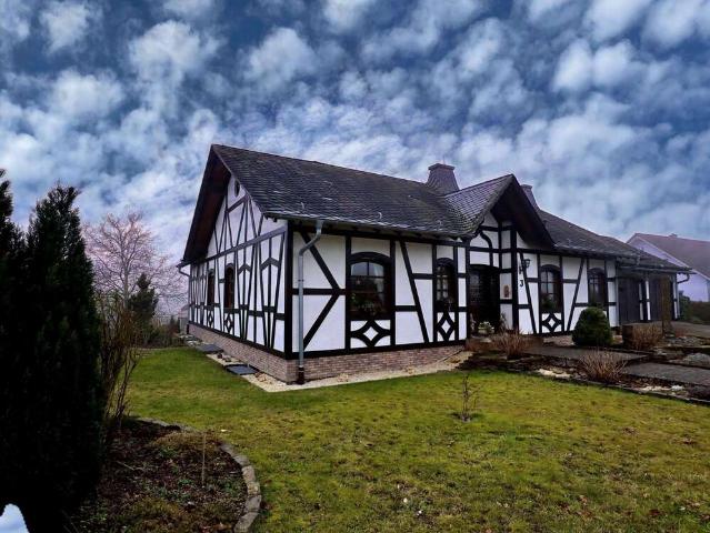 Haus kaufen in Peterswald-Löffelscheid, Rheinland-Pfalz