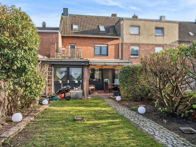 Haus kaufen in Rheindahlen-Land, Mönchengladbach