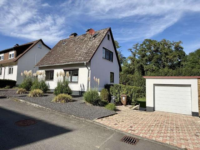 Haus kaufen in Hoof, Landkreis Kassel