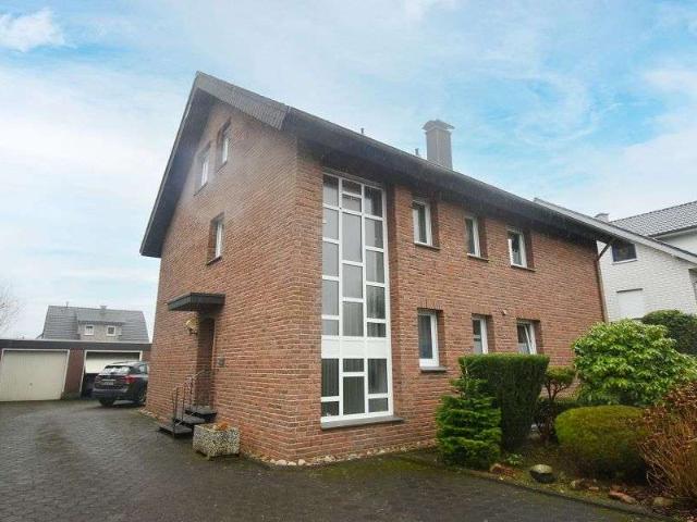 Haus kaufen in Schloß Holte-Stukenbrock, Nordrhein-Westfalen