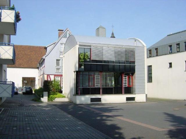 Haus kaufen in Schwalbach, Hessen