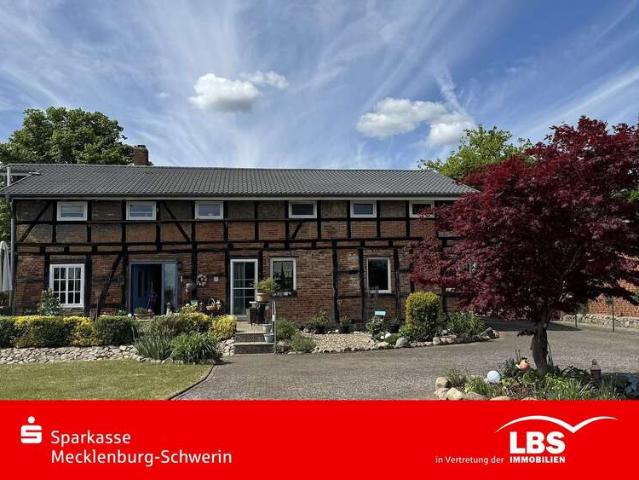 Haus kaufen in Stralendorf