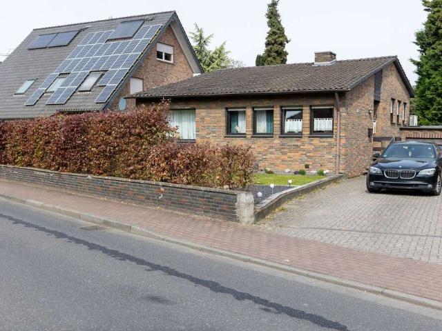 Haus kaufen in St. Tönis, Nordrhein-Westfalen