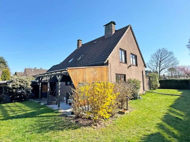 Haus kaufen in Friedrichsfeld, Voerde