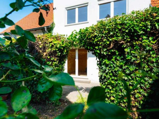 Haus kaufen in Rathausplatz, Weissach