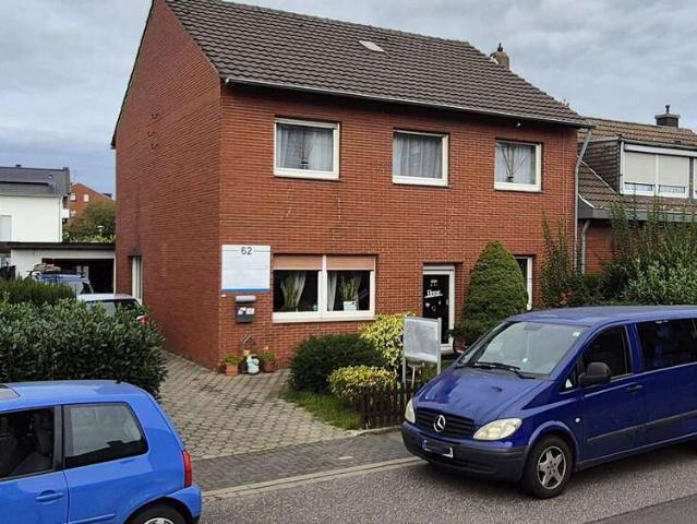 Haus kaufen in Willich, Eschert