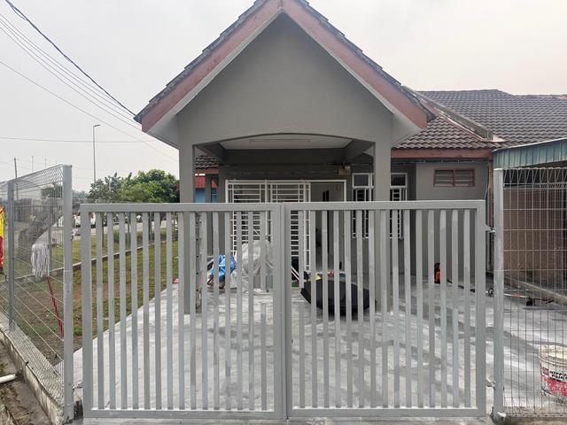 Terraced House for sale in Bahau, Jempol