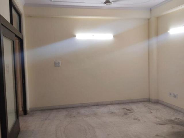 Property for rent in Deri