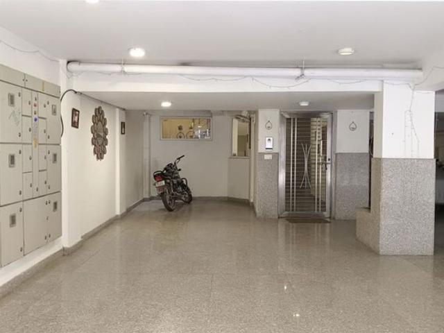 Flat for rent in Deri