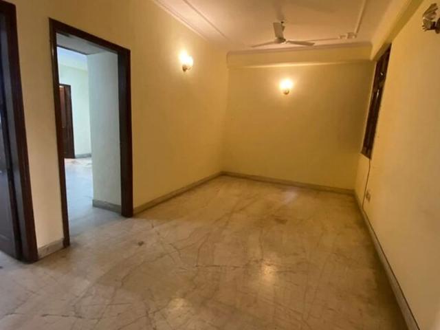 Flat for rent in Deri