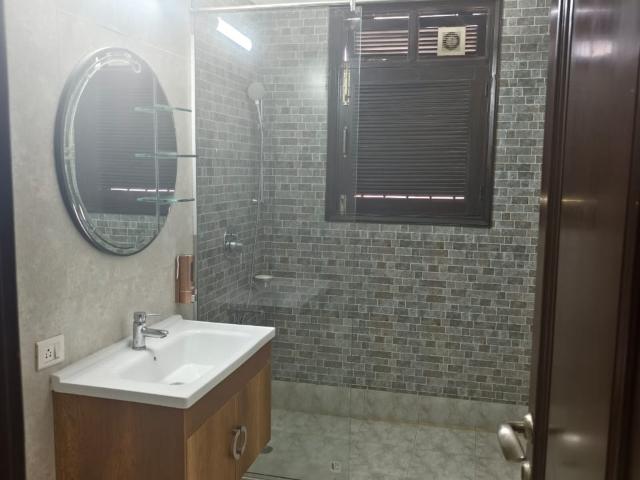 Property for rent in Deri